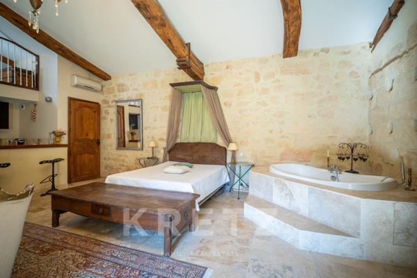 Château classé Monument Historique au coeur du vignoble bordelais