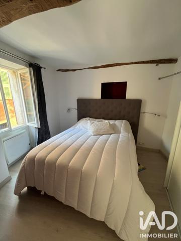 Location appartement 3 pièces 74 m² Peille