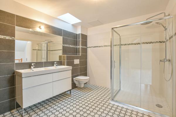 Maison 5 pièces de 149.61 m² avec Jardin