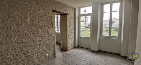 Vente maison Mesnac : 607 581 € - AJP Immobilier Saintes