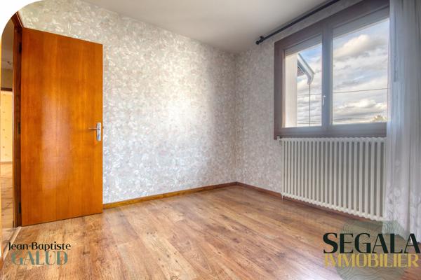Carmaux — Maison de 117 m² avec grand jardin, trois chambres et deux garages