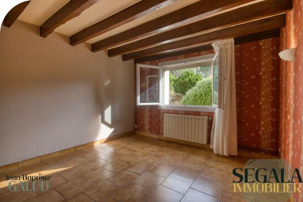Carmaux — Maison de 117 m² avec grand jardin, trois chambres et deux garages