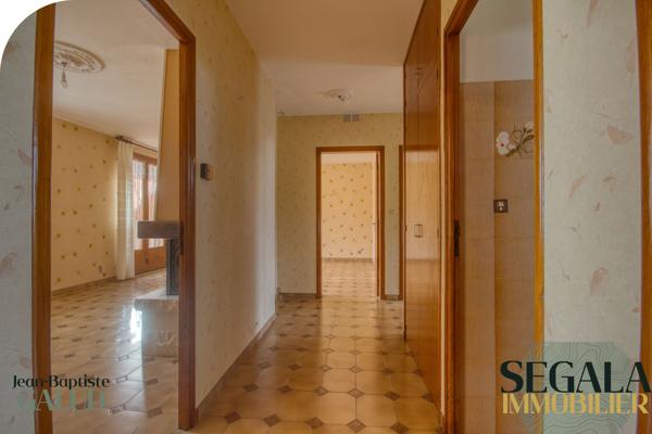 Carmaux — Maison de 117 m² avec grand jardin, trois chambres et deux garages