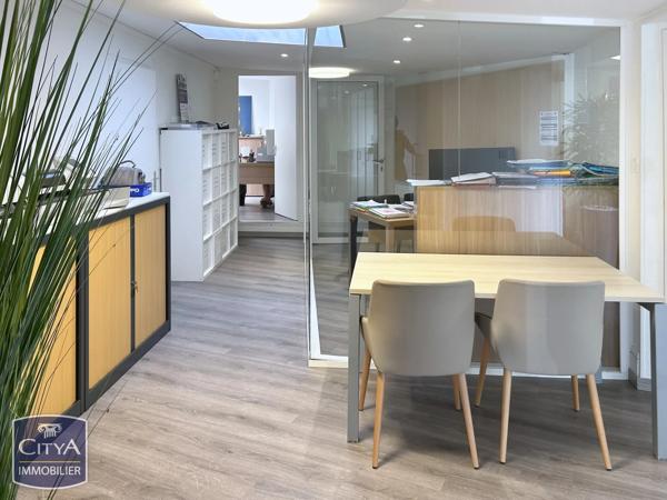 Immeuble à vendre 255m² Saint-Quentin (02100)