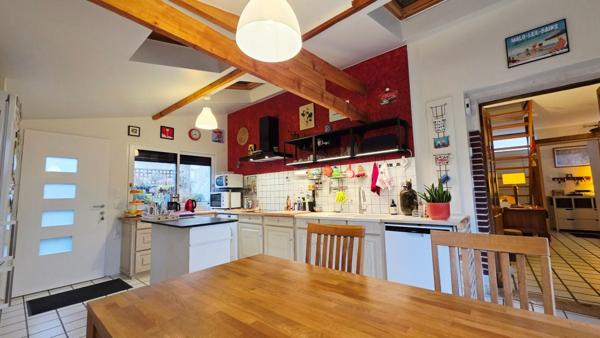BOURGES MAISON 116M² 4 PIECES JARDIN GARAGE MARAIS