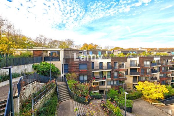 Parking + appartement