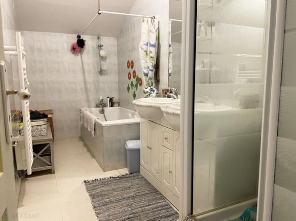 PROPRIÉTE EQUESTRE SUR 6 HA  AVEC MAISONS D'HABITATION