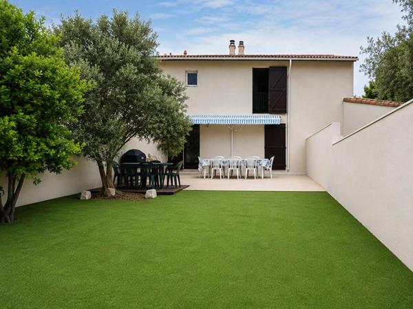 Maison  individuelle  sur Istres  sud   les T5 103 m2 + jardin 100M2 + Garage fermé