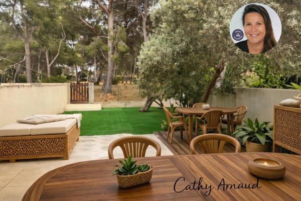 Maison  individuelle  sur Istres  sud   les T5 103 m2 + jardin 100M2 + Garage fermé