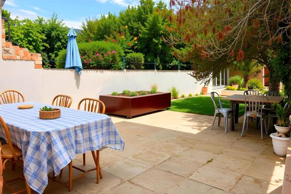Maison  individuelle  sur Istres  sud   les T5 103 m2 + jardin 100M2 + Garage fermé