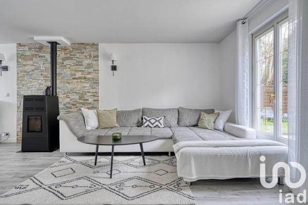 Maison 6 pièces de 107 m² à Vaux-sur-Seine (78740)