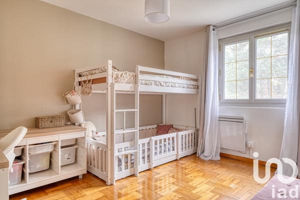 Maison 6 pièces de 107 m² à Vaux-sur-Seine (78740)