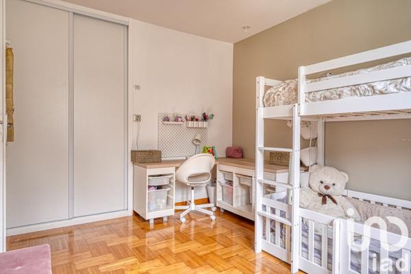 Maison 6 pièces de 107 m² à Vaux-sur-Seine (78740)