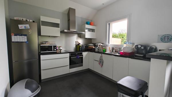 Maison à louer Suce Sur Erdre : 4 pièces, 92m² avec 3 chambre(s) à 1 235€ - AJP Immobilier Carquefou
