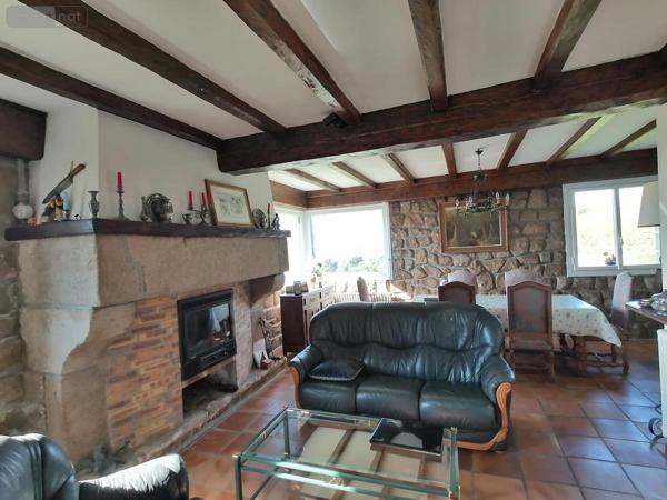 Maison à vendre à Saint-Quay-Portrieux dans les Côtes-d'Armor (22410), ref : 22017-1193