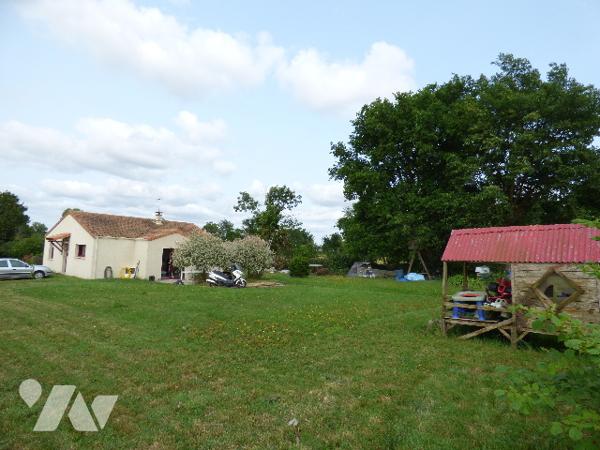PAVILLON PLAIN PIED - MONCOUTANT SUR SÈVRE