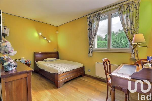 Maison à vendre 8 pièces 226 m² Ozoir-la-Ferrière