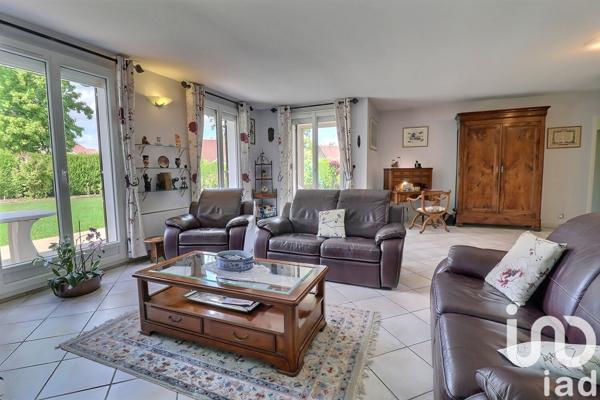 Maison à vendre 8 pièces 226 m² Ozoir-la-Ferrière