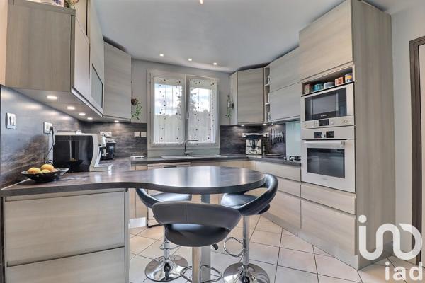 Maison à vendre 8 pièces 226 m² Ozoir-la-Ferrière