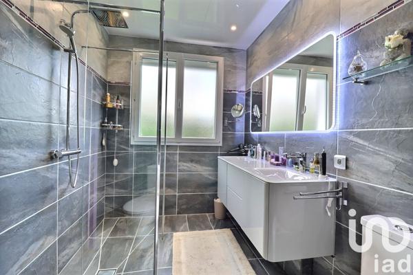 Maison à vendre 8 pièces 226 m² Ozoir-la-Ferrière