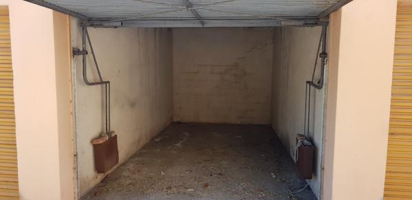 Parking / box Avignon 16 m2
