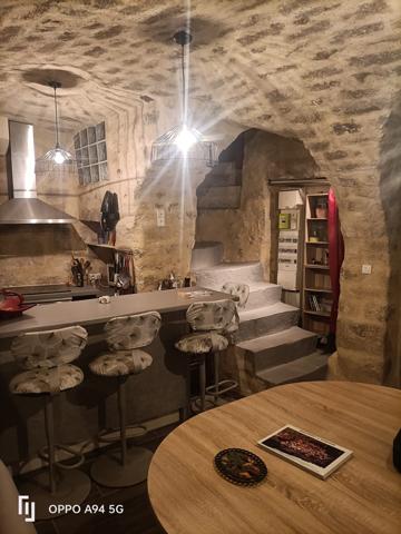 À vendre - Maison mitoyenne 1 côté, 4 pièces située à Largentière (07110)