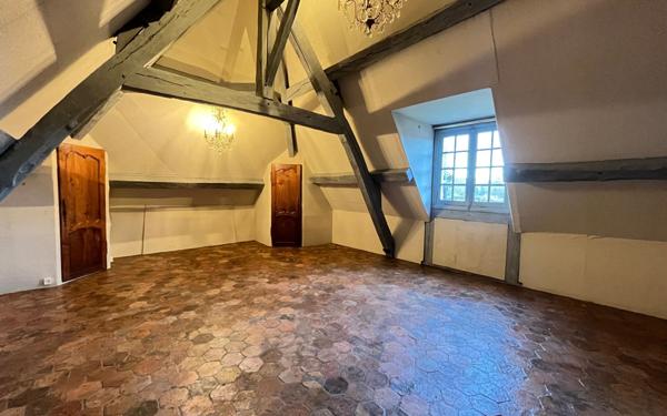 Maison à vendre    6 pièces • 189,44 m2 Saint-Paul