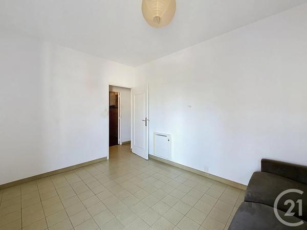Appartement F3 à vendre  3 pièces - 80,21 m 2   AJACCIO  - 201