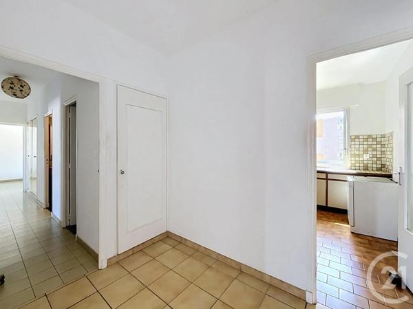 Appartement F3 à vendre  3 pièces - 80,21 m 2   AJACCIO  - 201