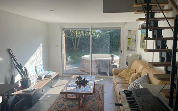 Maison à vendre    7 pièces • 190 m2 L'Houmeau