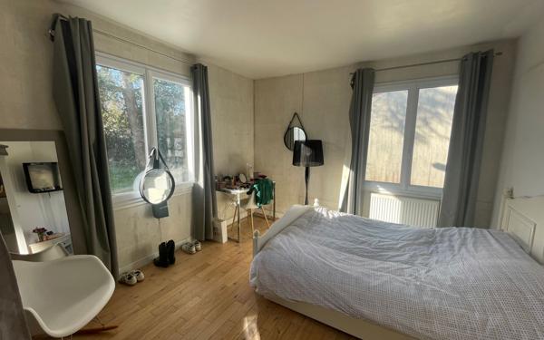 Maison à vendre    7 pièces • 190 m2 L'Houmeau