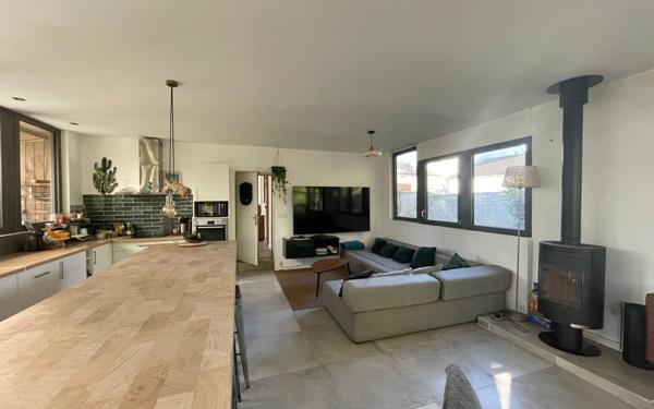 Maison à vendre    7 pièces • 190 m2 L'Houmeau