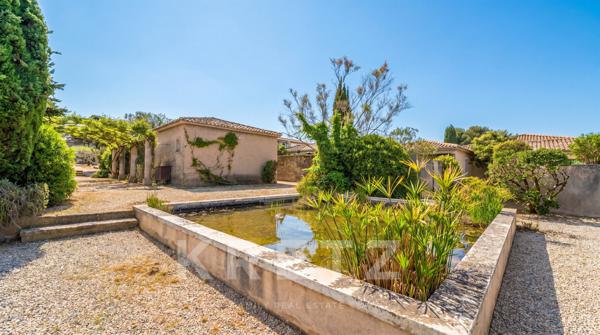 Mazet avec terrasse, dépendance et piscine – Saint-Rémy-de-Provence