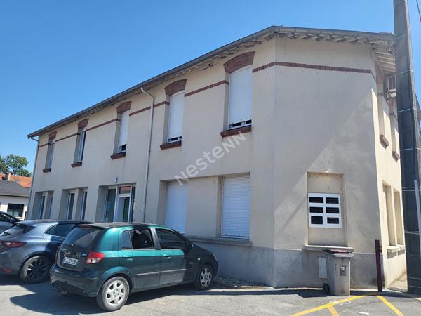 À vendre : Appartement spacieux de 4 pièces à COURCY !