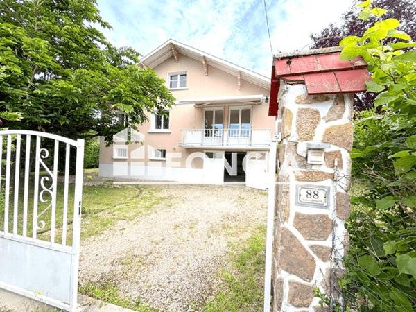 Location Maison 5 pièces 85.8 m² - 88 RUE DU 11 NOVEMBRE 1918 Coublevie 38500