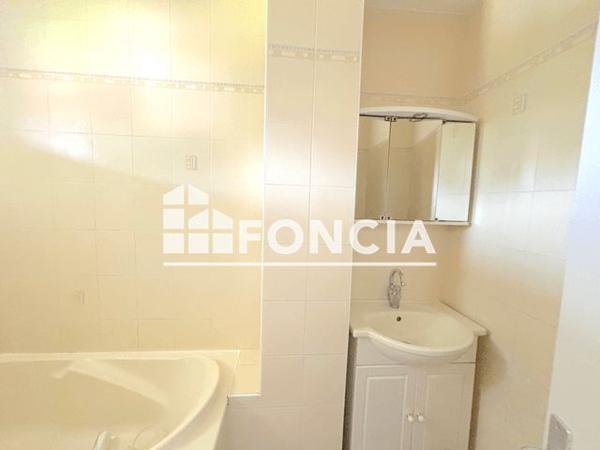 Location Maison 5 pièces 85.8 m² - 88 RUE DU 11 NOVEMBRE 1918 Coublevie 38500