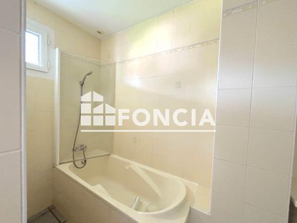 Location Maison 5 pièces 85.8 m² - 88 RUE DU 11 NOVEMBRE 1918 Coublevie 38500