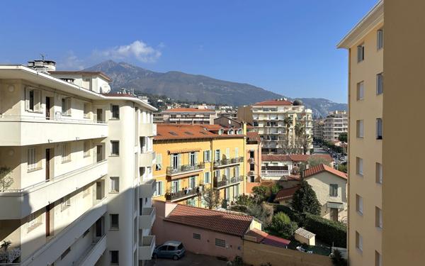 Appartement à vendre    1 pièce • 43,35 m2 Menton