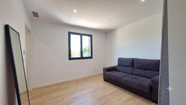 SAINT-CYR-SUR-MER - Villa T5 R+1 Sud-Est avec piscine Bali + terrasse pergola bioclimatique proche plage