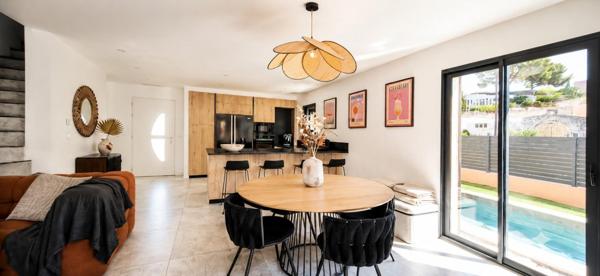 SAINT-CYR-SUR-MER - Villa T5 R+1 Sud-Est avec piscine Bali + terrasse pergola bioclimatique proche plage