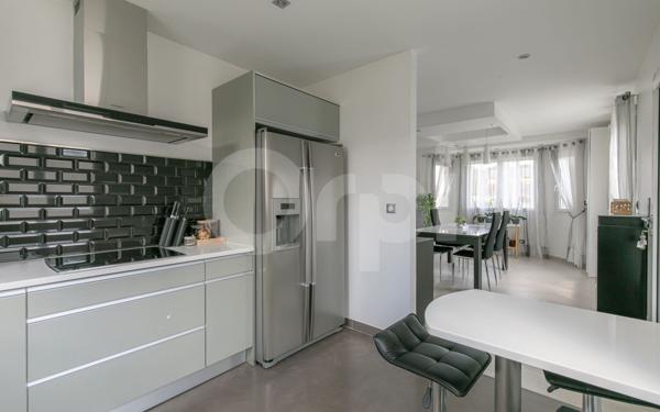 Maison à vendre    5 pièces •  Chennevières-sur-Marne