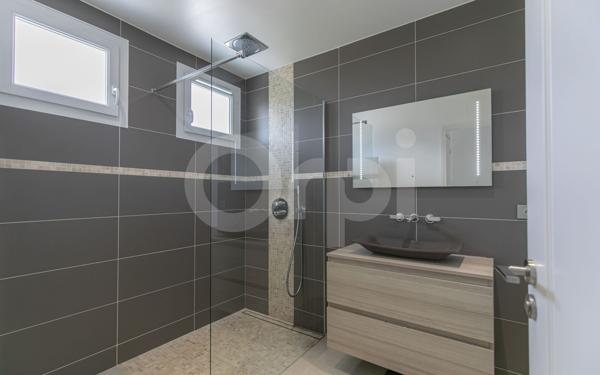 Maison à vendre    5 pièces •  Chennevières-sur-Marne