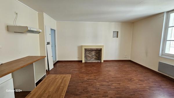 APPARTEMENT T1 BIS NIORT CENTRE VILLE
