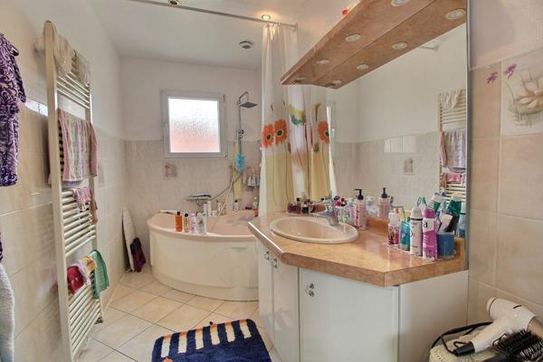 Maison individuelle Valmont 8 pièce(s) 5 chambres 176 m2