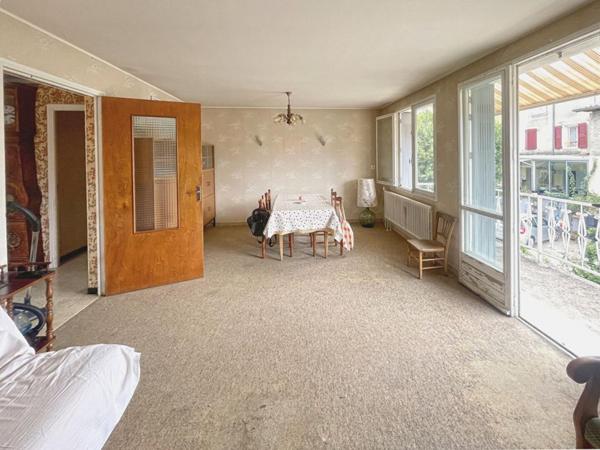 Maison Digne Les Bains 8 pièces 4 chambre 102 m2 + cave et garage