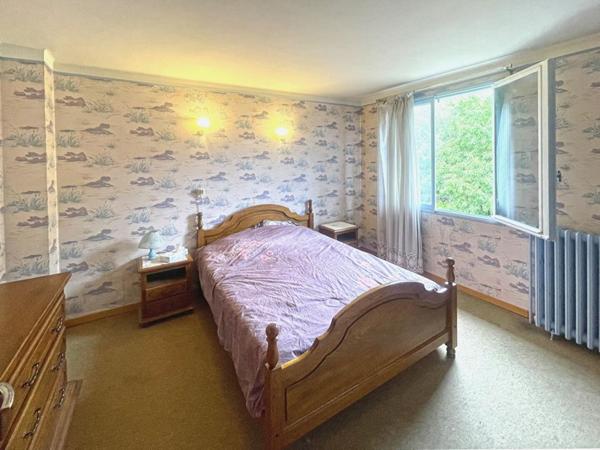 Maison Digne Les Bains 8 pièces 4 chambre 102 m2 + cave et garage