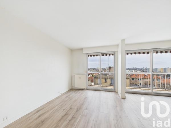 Appartement 4 pièces de 84 m² à Cachan (94230)