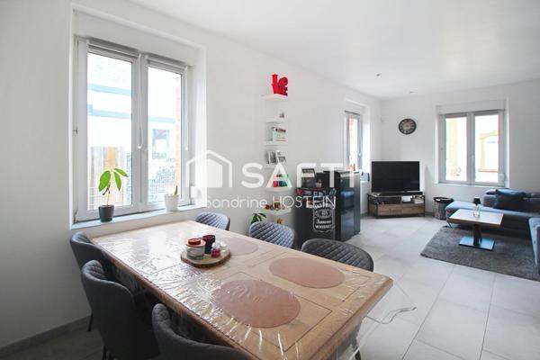 Maison libre 3 côtés avec terrasse, jardin et grand garage!