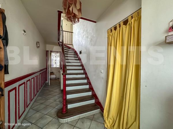 maison/villa 8 pièce(s) 280 m2