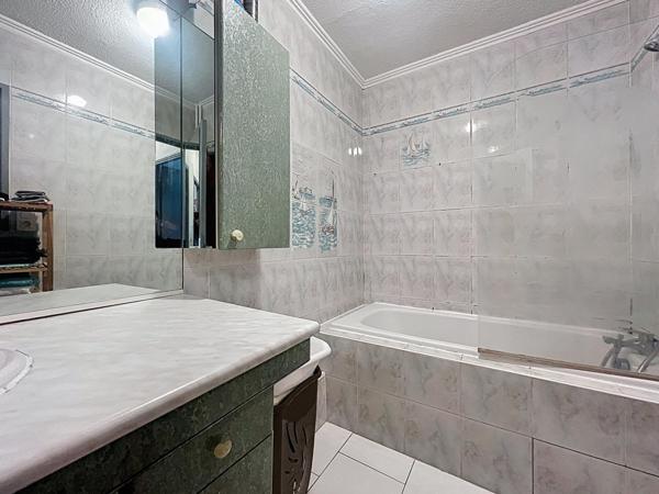 Cannes Ranguin: T3 en RDC à rénover